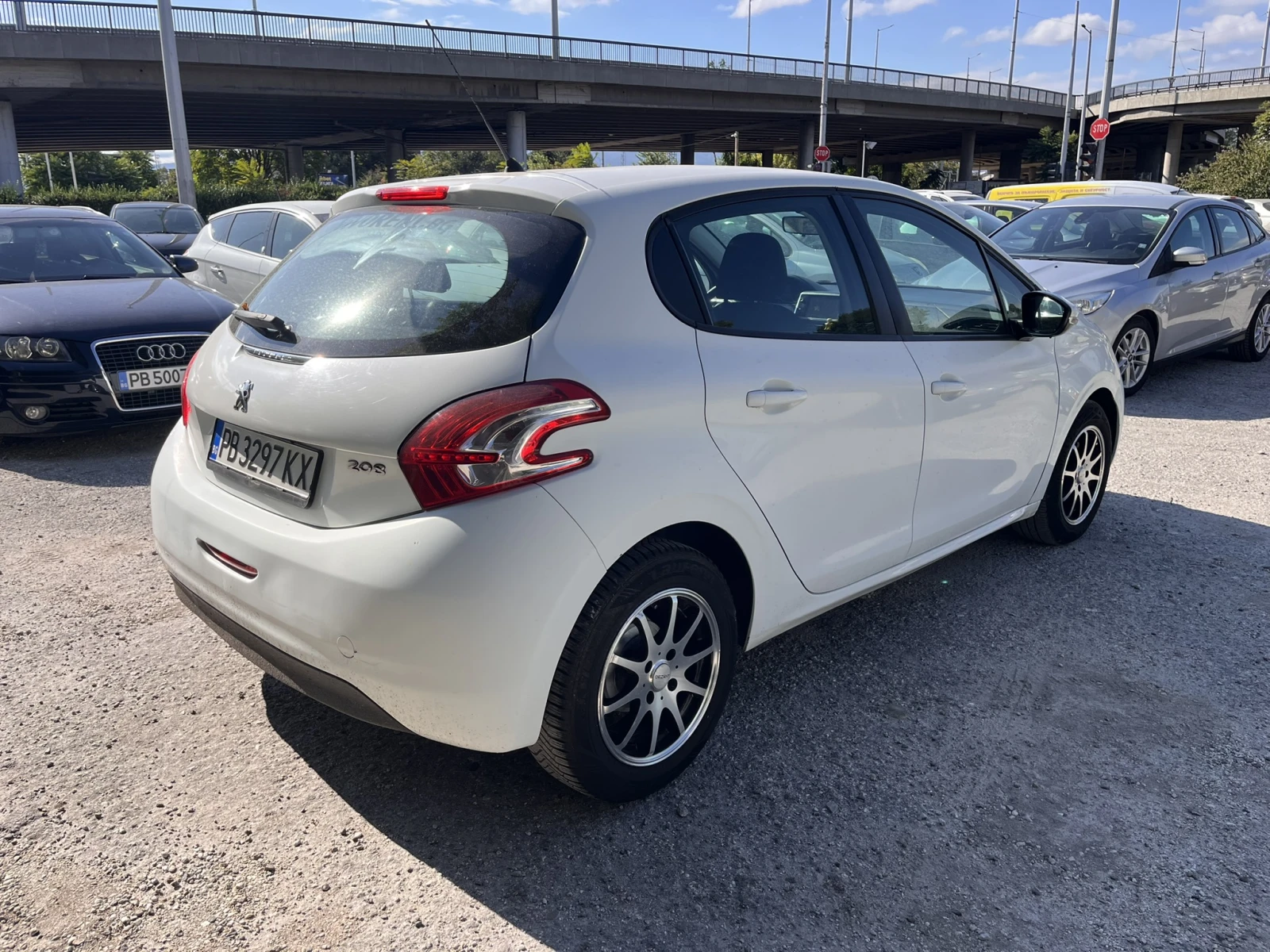 Peugeot 208 hdi, снимка 5 - Автомобили и джипове - 56198492