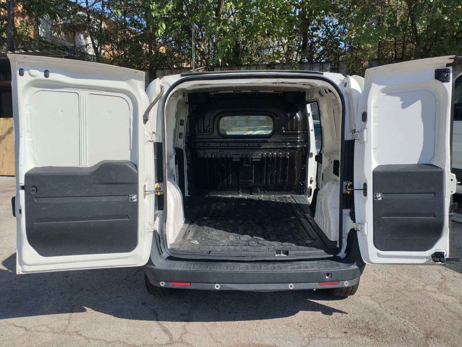 Fiat Doblo, снимка 5 - Автомобили и джипове - 56431020