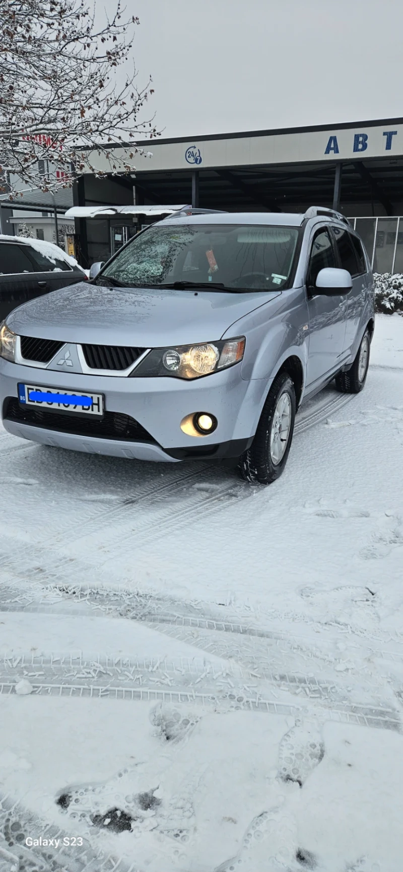 Mitsubishi Outlander, снимка 4 - Автомобили и джипове - 53030840