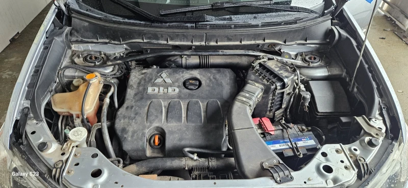 Mitsubishi Outlander, снимка 10 - Автомобили и джипове - 53030840