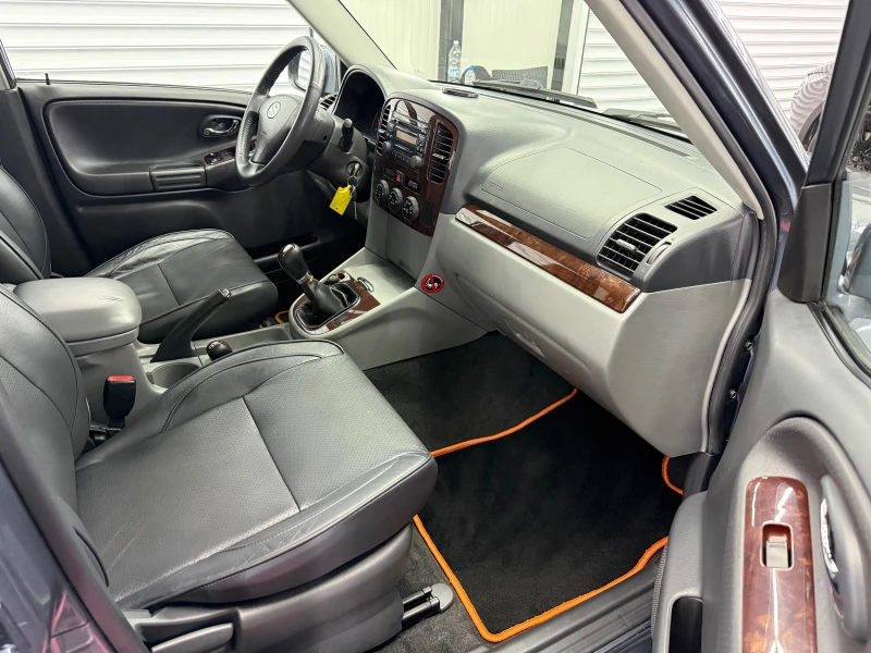 Suzuki Grand vitara 2.0i 128к.с. УНИКАЛНО СЪСТОЯНИЕ, снимка 8 - Автомобили и джипове - 53275523