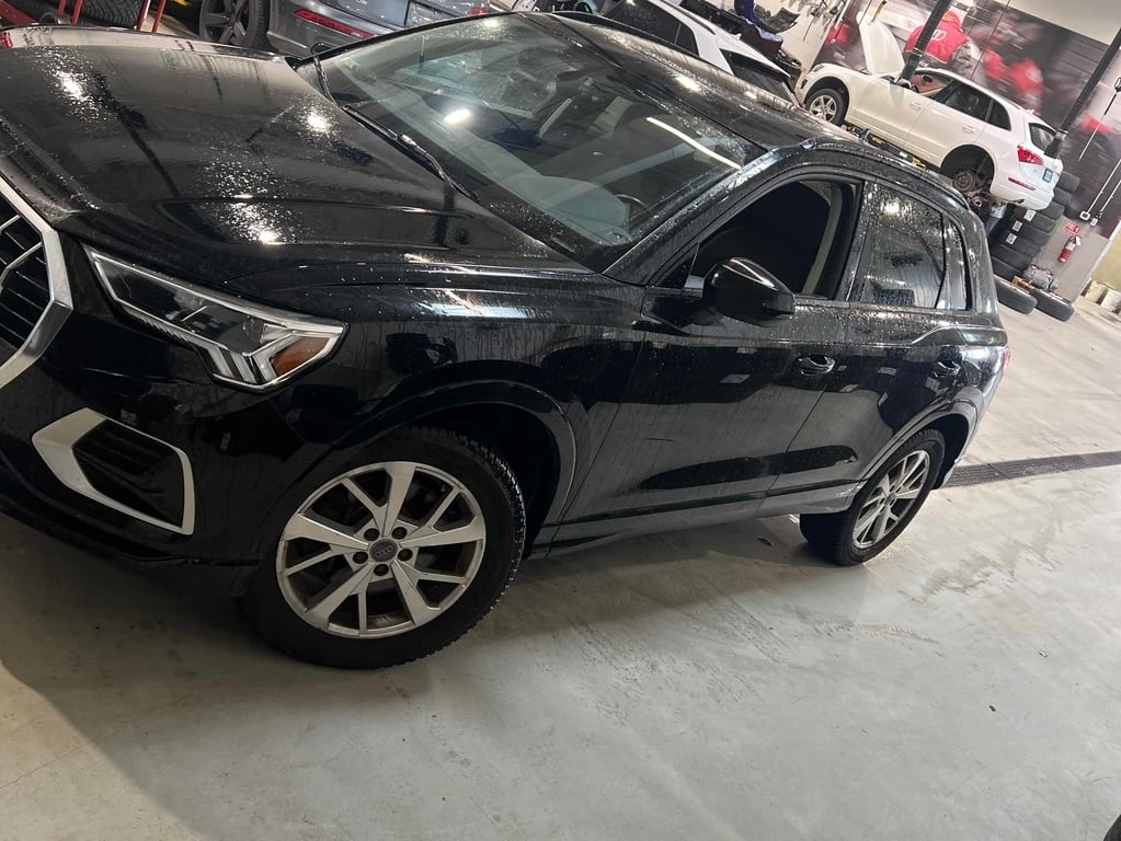 Audi Q3 * Komfort * CARFAX * БЕЗ ПЪРВОНАЧАЛНА ВНОСКА - изображение 2