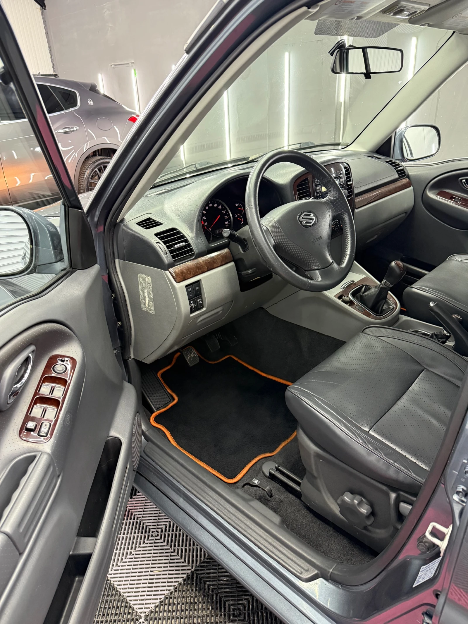 Suzuki Grand vitara 2.0i 128к.с. УНИКАЛНО СЪСТОЯНИЕ - изображение 5