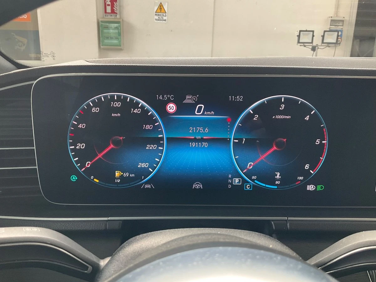 Mercedes-Benz GLE 400 d 4M AMG Multibeam Burmester Night Package 360, снимка 7 - Автомобили и джипове - 53785860