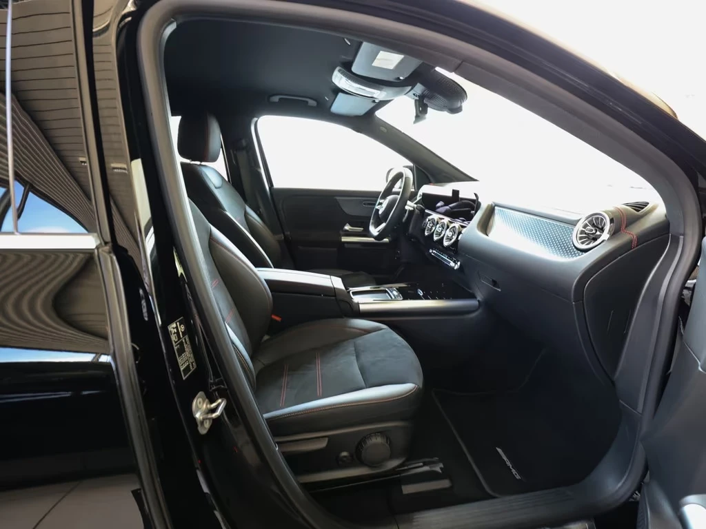 Mercedes-Benz EQA 300 4-MATIC AMG CAMERA LED, снимка 11 - Автомобили и джипове - 54057862