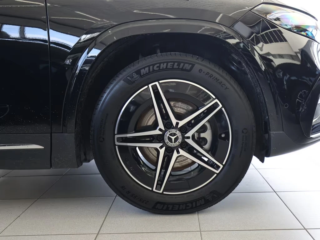 Mercedes-Benz EQA 300 4-MATIC AMG CAMERA LED, снимка 3 - Автомобили и джипове - 54057862