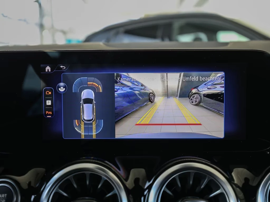 Mercedes-Benz EQA 300 4-MATIC AMG CAMERA LED, снимка 8 - Автомобили и джипове - 54057862