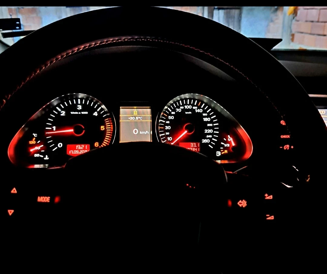 Audi Q7 3.0TDI-233HP , снимка 16 - Автомобили и джипове - 54196537