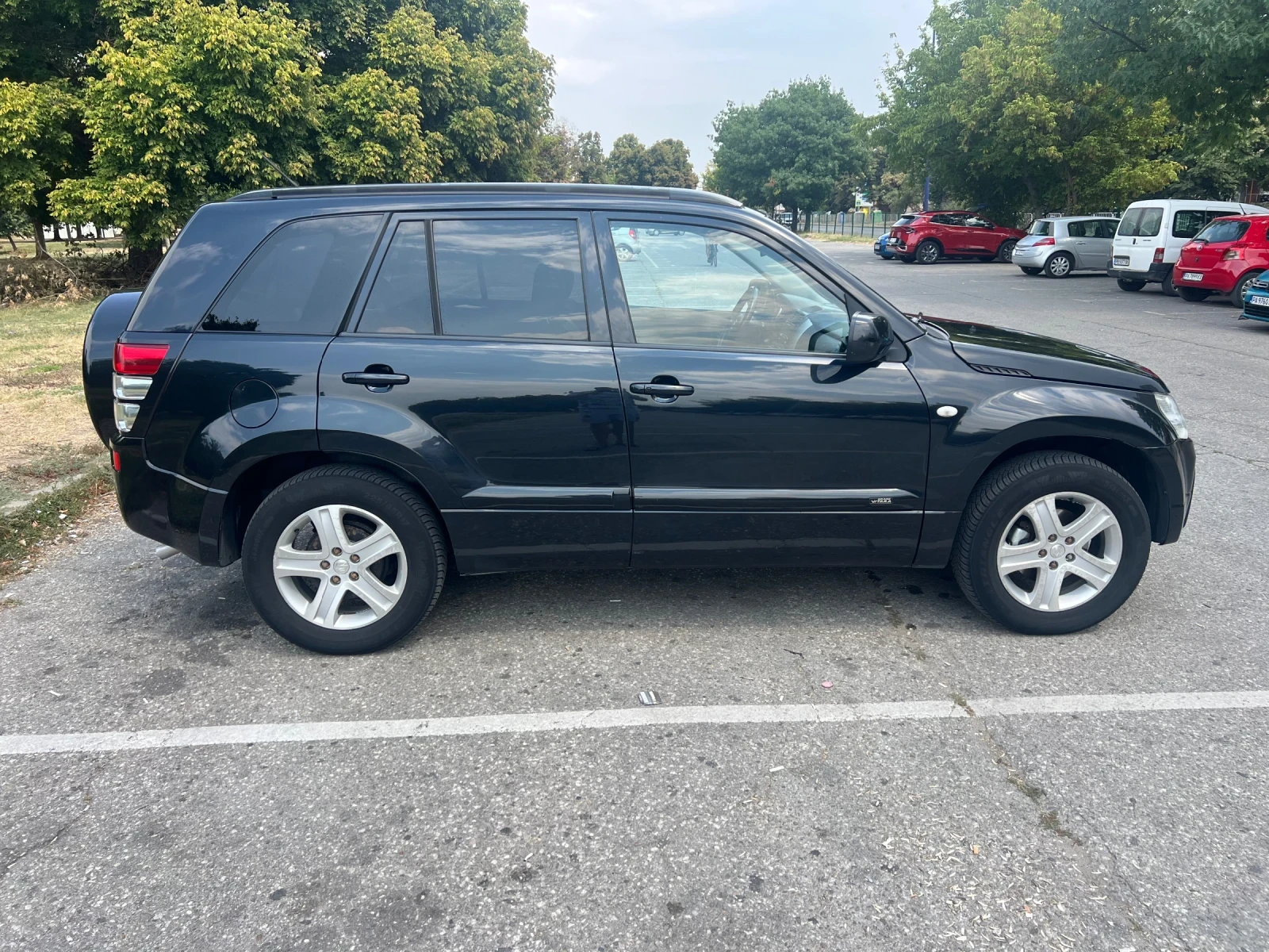 Suzuki Grand vitara 2.0i, снимка 3 - Автомобили и джипове - 55788330