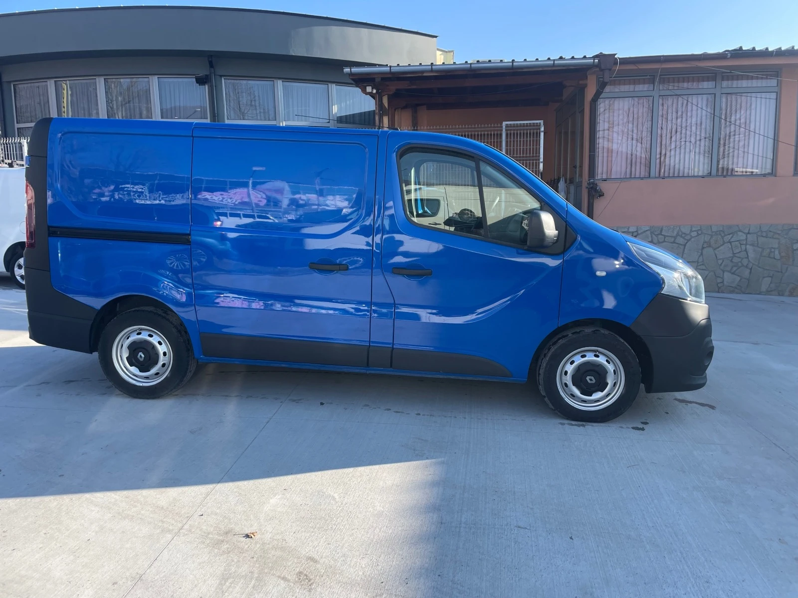 Renault Trafic 1.6 DCI - изображение 4