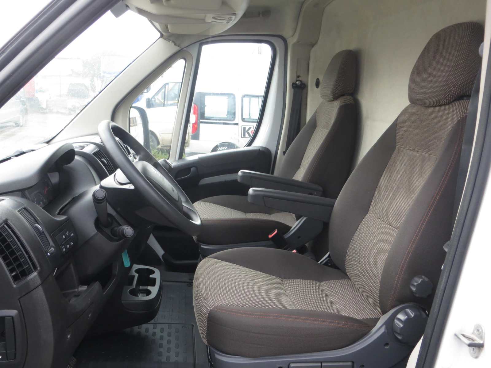 Peugeot Boxer 2, 2 HDI ПОВРЕДЕН! - изображение 5