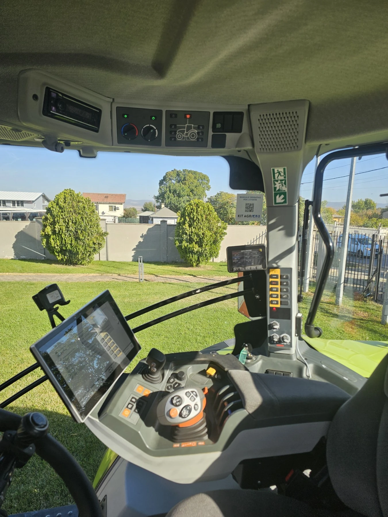 Трактор Claas ARION 610, снимка 8 - Селскостопанска техника - 56463508