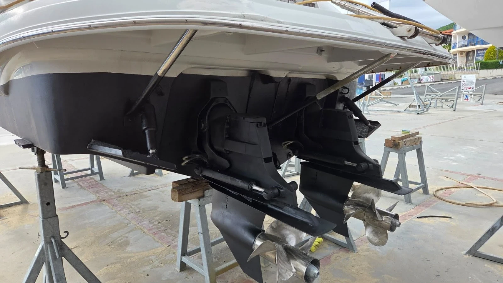 ������� ���� Crownline crownline 315 scr | Mobile.bg � ����������� 16