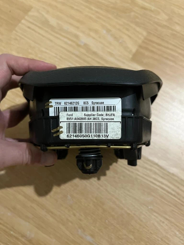 Airbag за Ford Fiesta mk7, снимка 2 - Части - 46502229