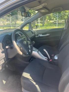 Toyota Auris, снимка 11