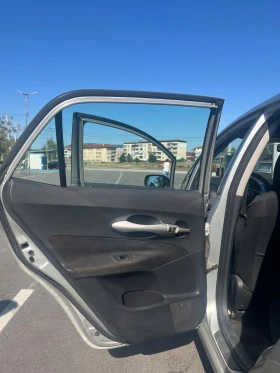 Toyota Auris, снимка 10