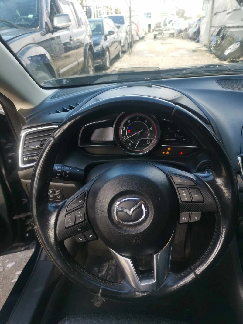 Mazda 3  2.2d skyactiv, снимка 15 - Автомобили и джипове - 43117427