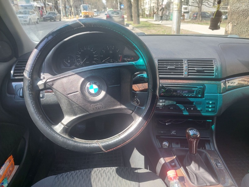 BMW 320, снимка 3 - Автомобили и джипове - 46331558