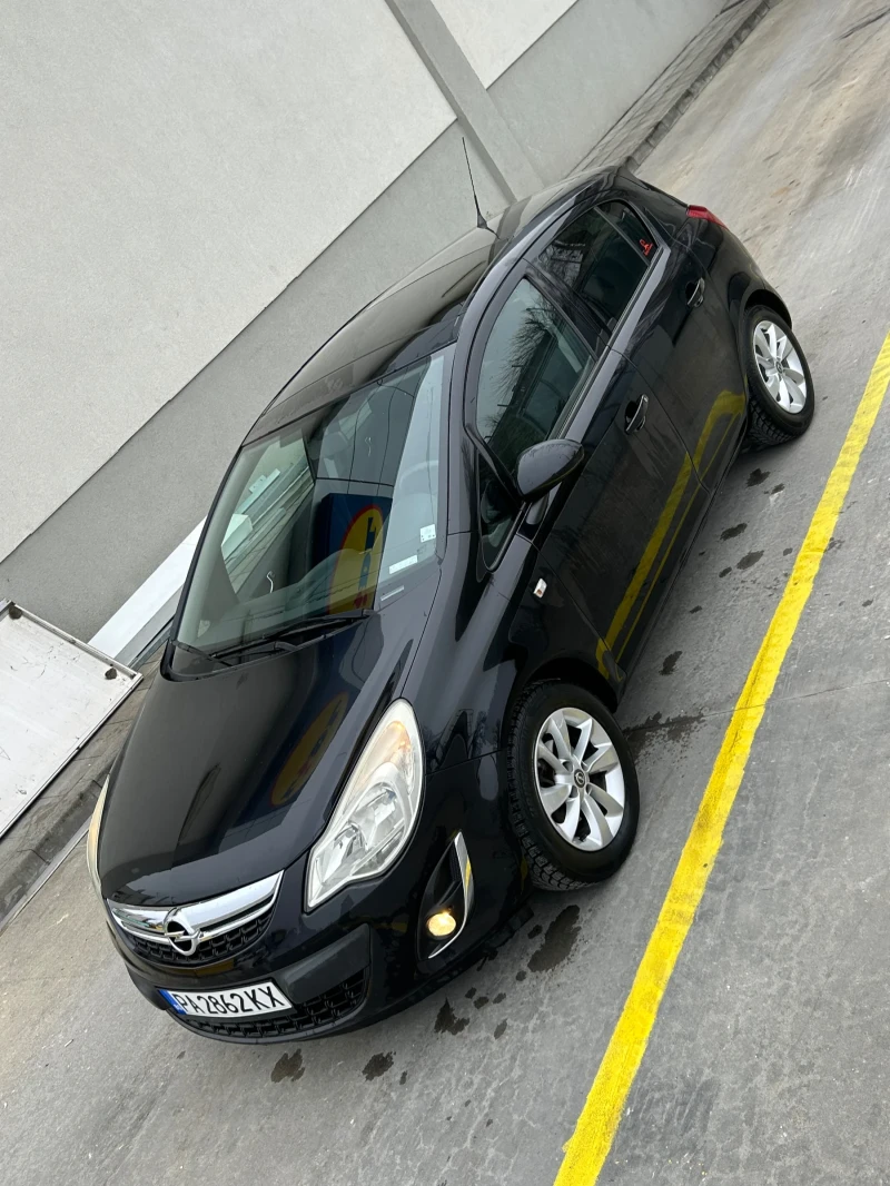 Opel Corsa, снимка 1 - Автомобили и джипове - 48345788