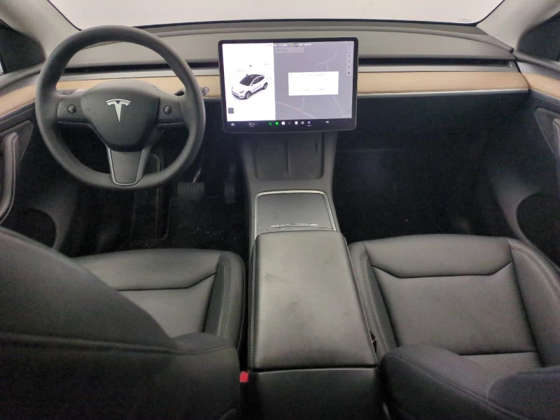 Tesla Model Y Dual motor Long range 24000km Панорама в Гаранция, снимка 13 - Автомобили и джипове - 49321211