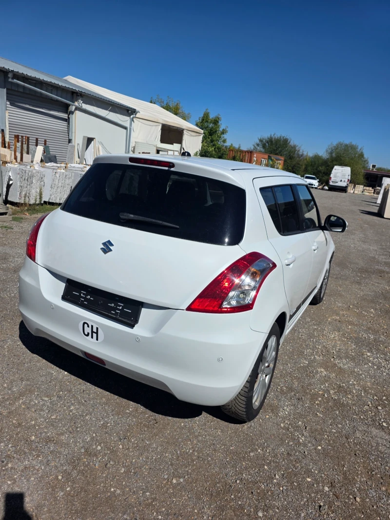 Suzuki Swift 1.2, снимка 4 - Автомобили и джипове - 51733889