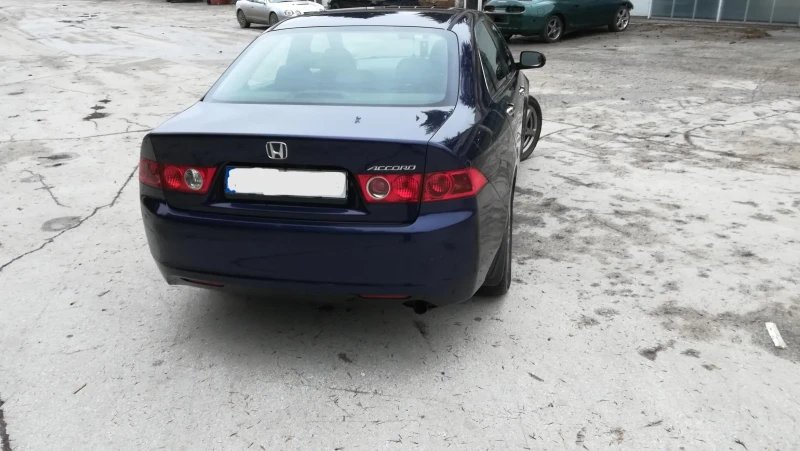 Honda Accord, снимка 2 - Автомобили и джипове - 52382120