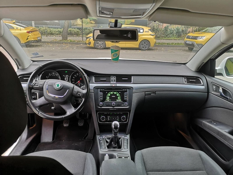 Skoda Superb 1.4 TSI 125hp 6MT, снимка 7 - Автомобили и джипове - 52482357