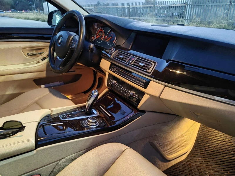 BMW 520 Комби, снимка 16 - Автомобили и джипове - 52831254