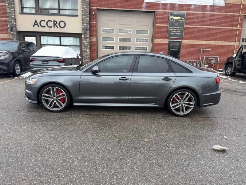 Audi S6 * 4dr Sdn * CARFAX * БЕЗ ПЪРВОНАЧАЛНА ВНОСКА, снимка 2 - Автомобили и джипове - 52835143