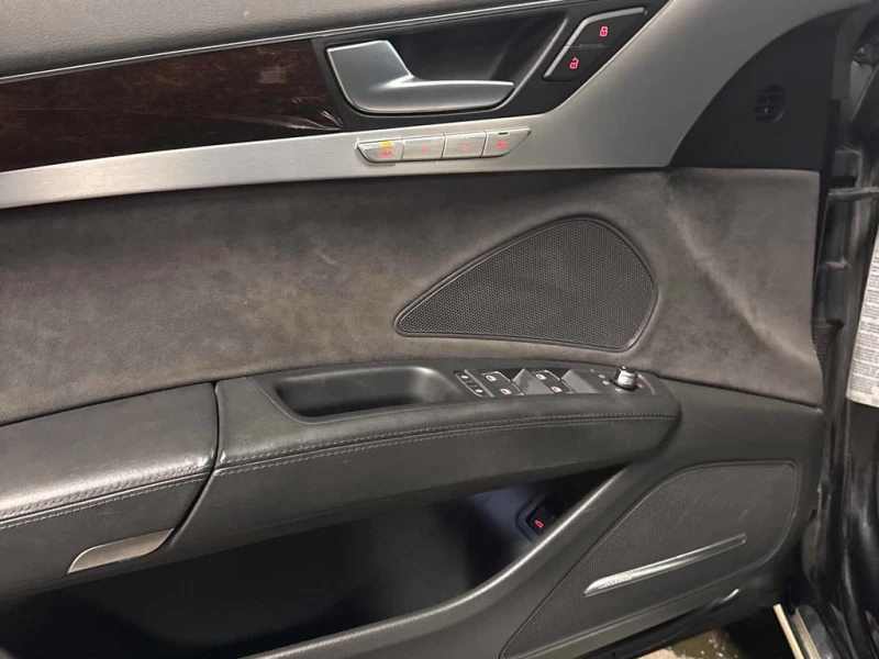 Audi A8 * Premium * CARFAX * БЕЗ ПЪРВОНАЧАЛНА ВНОСКА, снимка 11 - Автомобили и джипове - 53027219