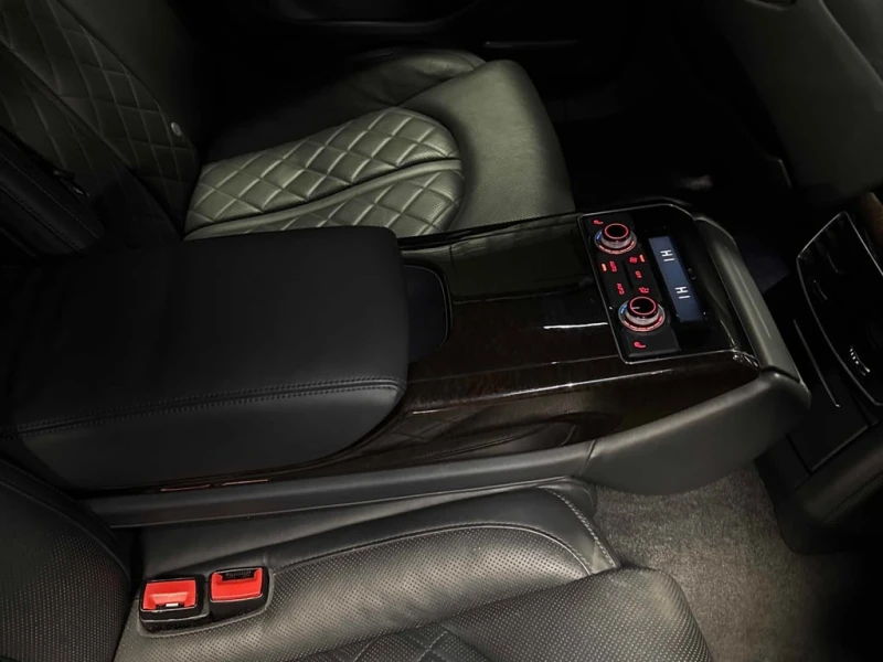 Audi A8 * Premium * CARFAX * БЕЗ ПЪРВОНАЧАЛНА ВНОСКА, снимка 16 - Автомобили и джипове - 53027219