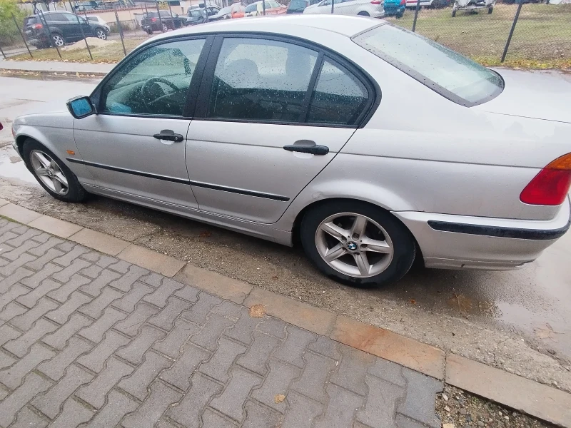 BMW 318, снимка 3 - Автомобили и джипове - 53295236