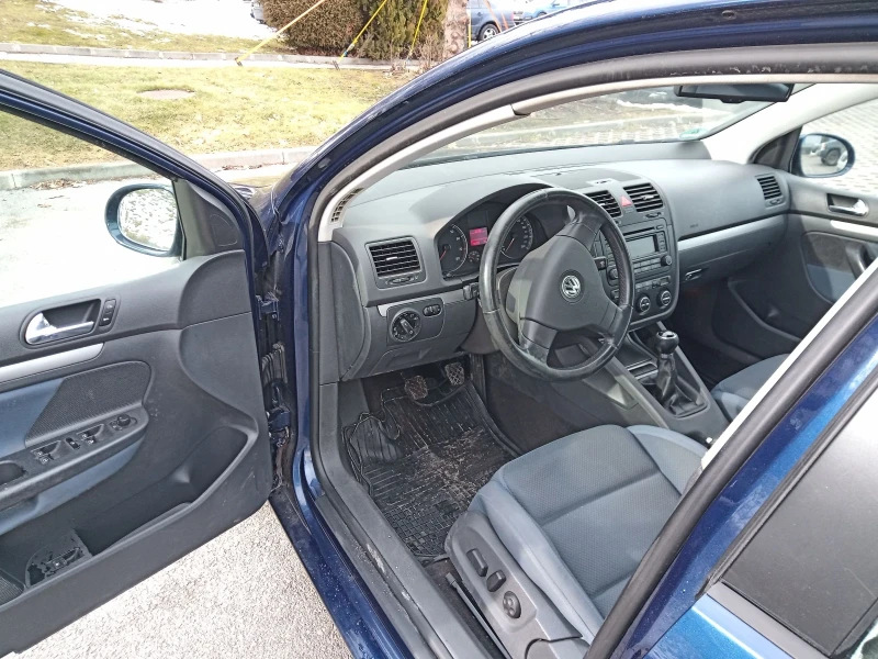 VW Golf 2.0 FSI, снимка 3 - Автомобили и джипове - 53493995