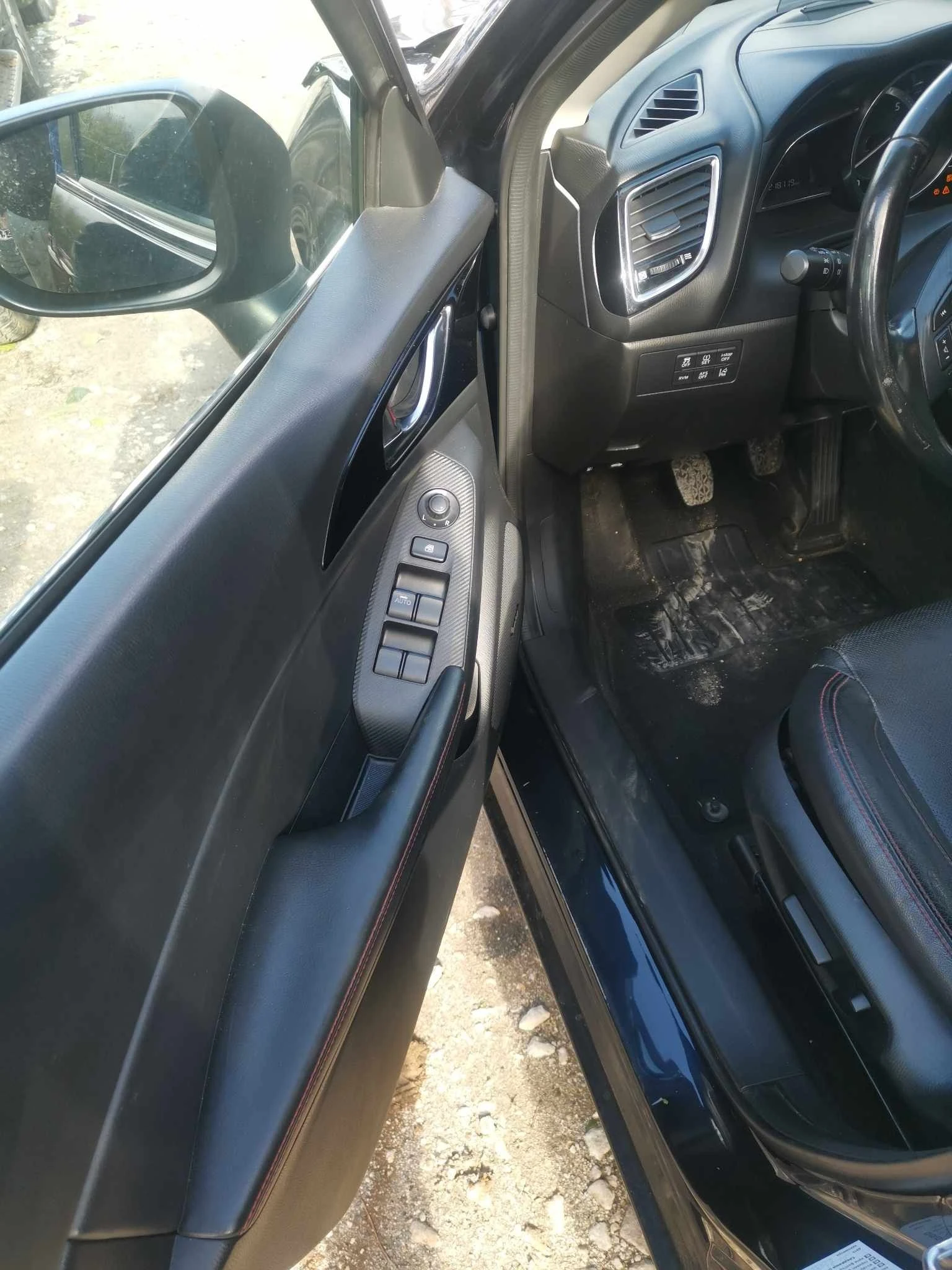 Mazda 3  2.2d skyactiv | Mobile.bg — изображение 11