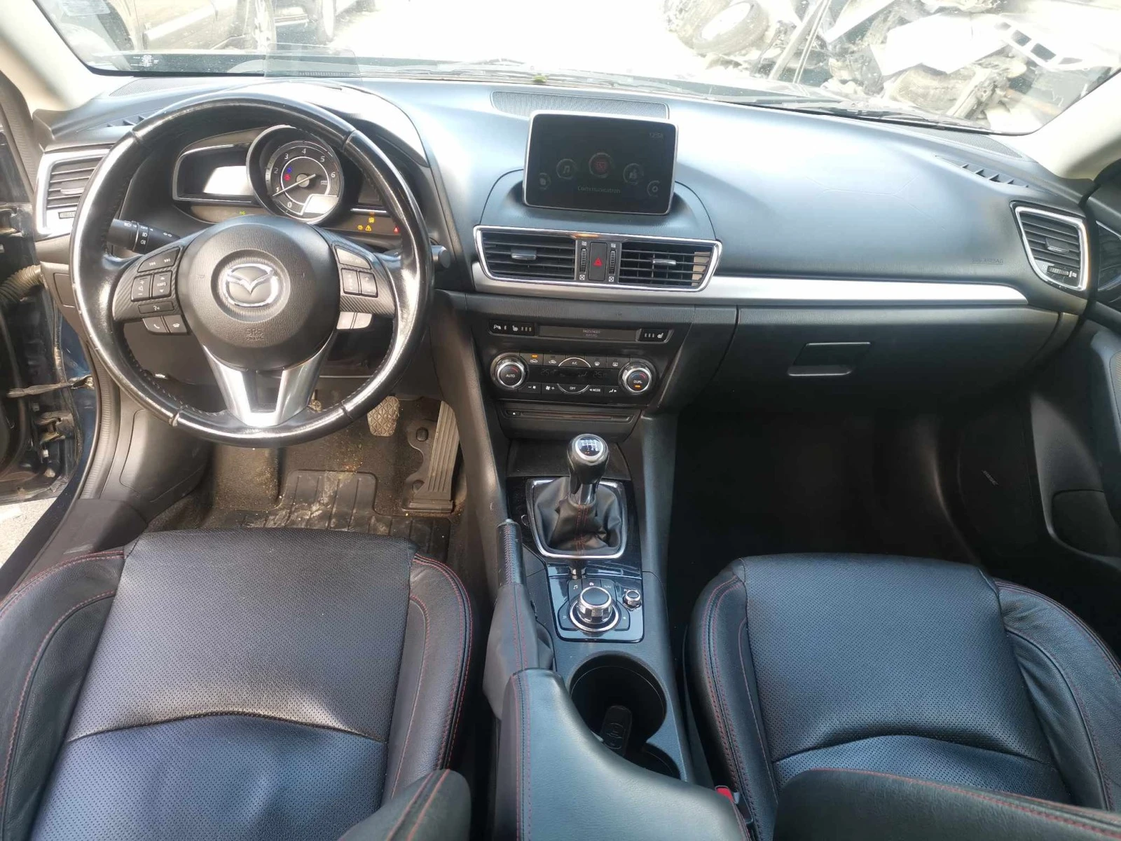 Mazda 3  2.2d skyactiv | Mobile.bg — изображение 14