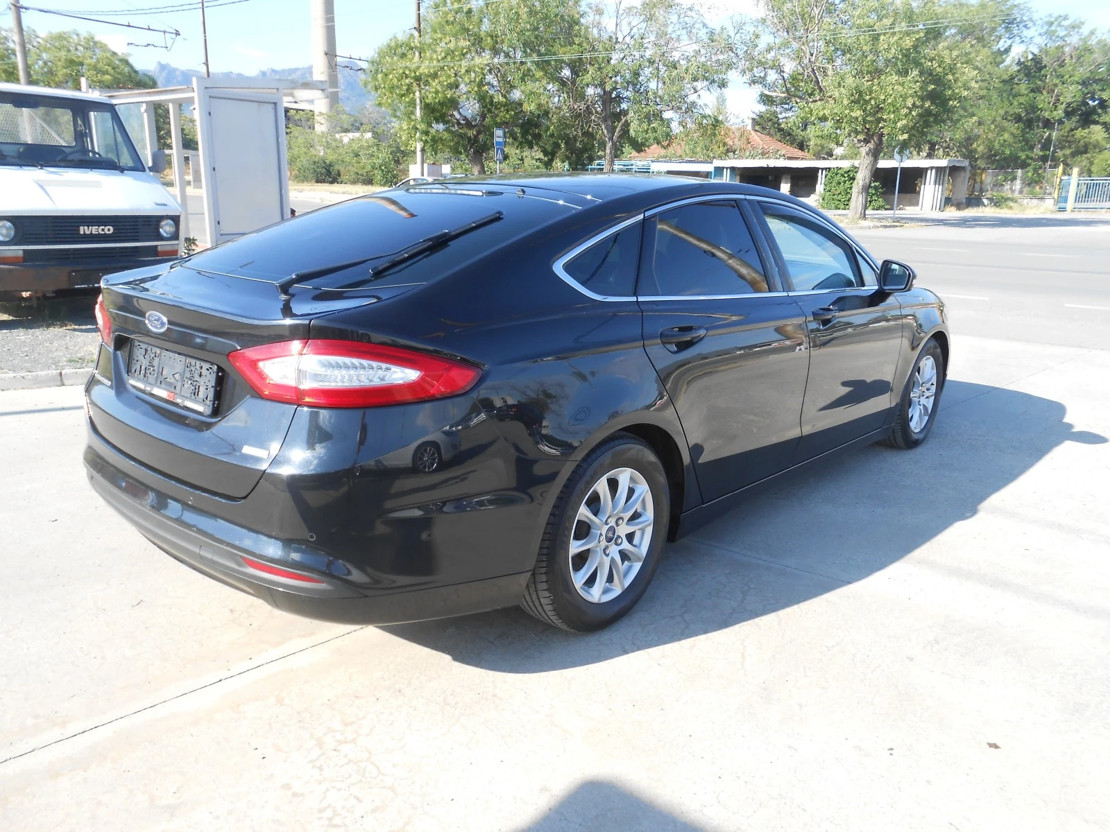 Ford Mondeo 1.5d-6sk-Navi-Euro-6B - изображение 5