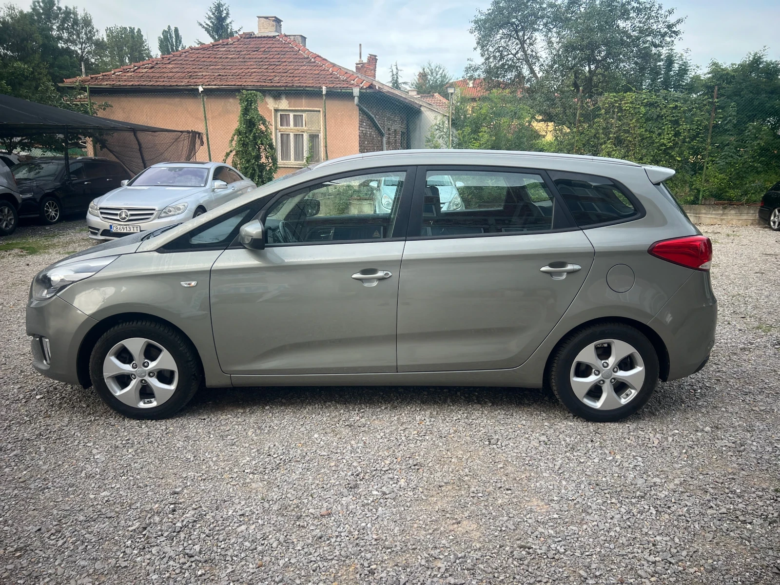 Kia Carens 1.6 135к.с. - изображение 8