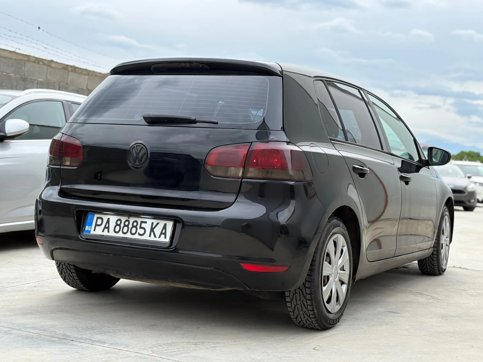 VW Golf 6 1.4 80кс* Навигация* ГАЗ* Нови Гуми* Климатик* 3 - изображение 4