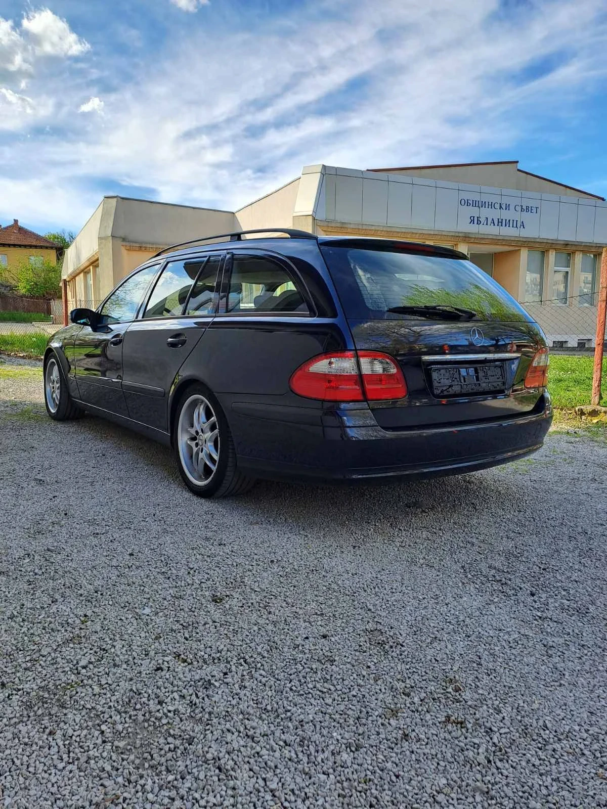 Mercedes-Benz E 270  - изображение 6