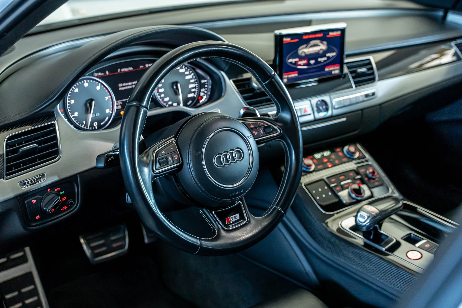 Audi S8 V8T Quattro - изображение 8