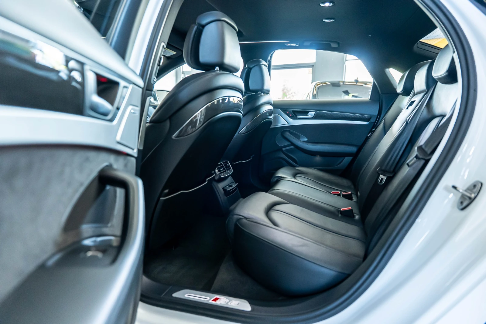 Audi S8 V8T Quattro | Mobile.bg   12