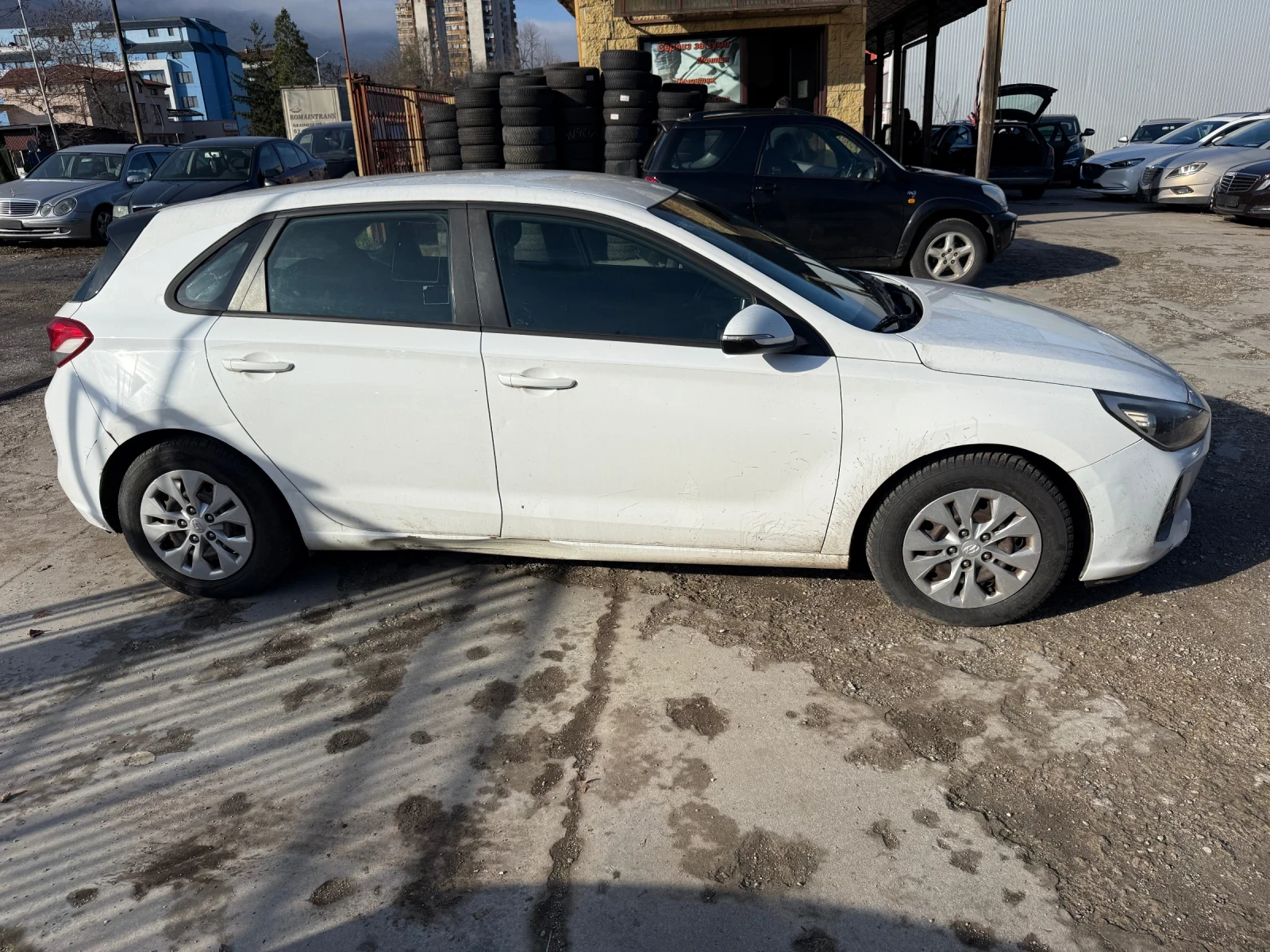 Hyundai I30 1.4i ГАЗ-заводска - изображение 3
