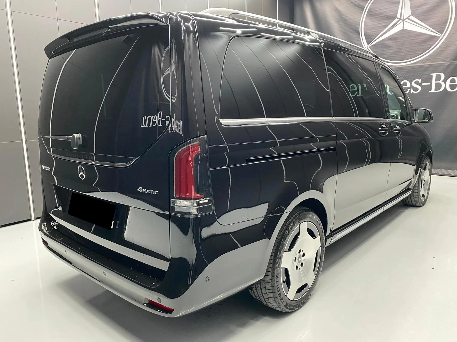 Mercedes-Benz V 300 d/AMG/4MATIC/VIP SEATS/AIRMATIC/EXCLUSIV/BURM/LONG - изображение 7