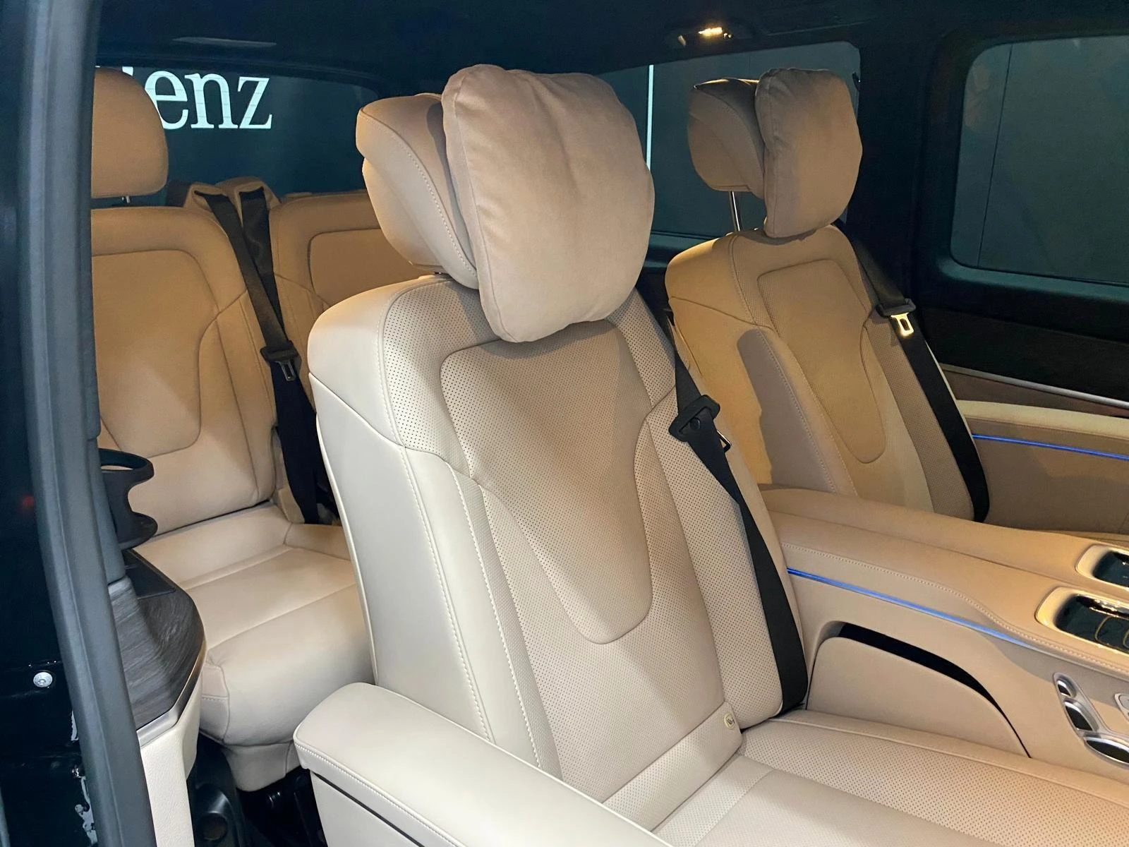 Mercedes-Benz V 300 d/AMG/4MATIC/VIP SEATS/AIRMATIC/EXCLUSIV/BURM/LONG | Mobile.bg � ����������� 15