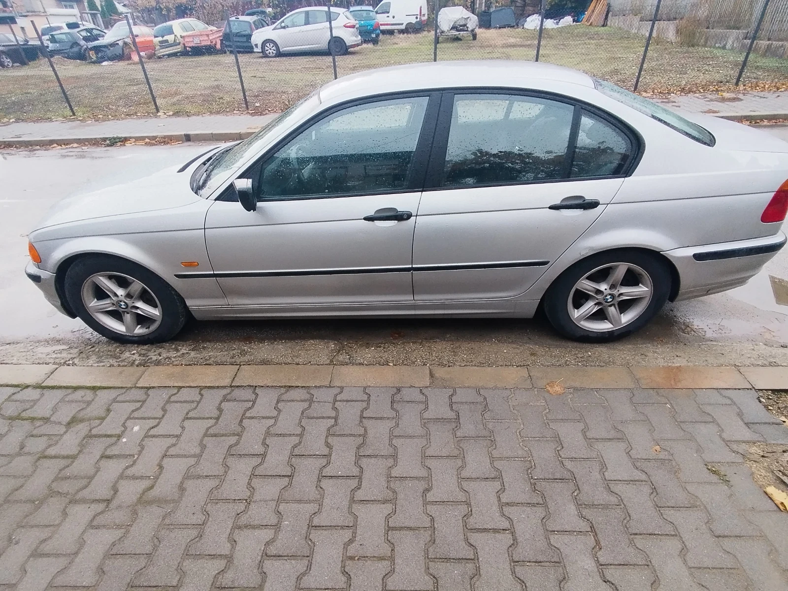 BMW 318  - изображение 4