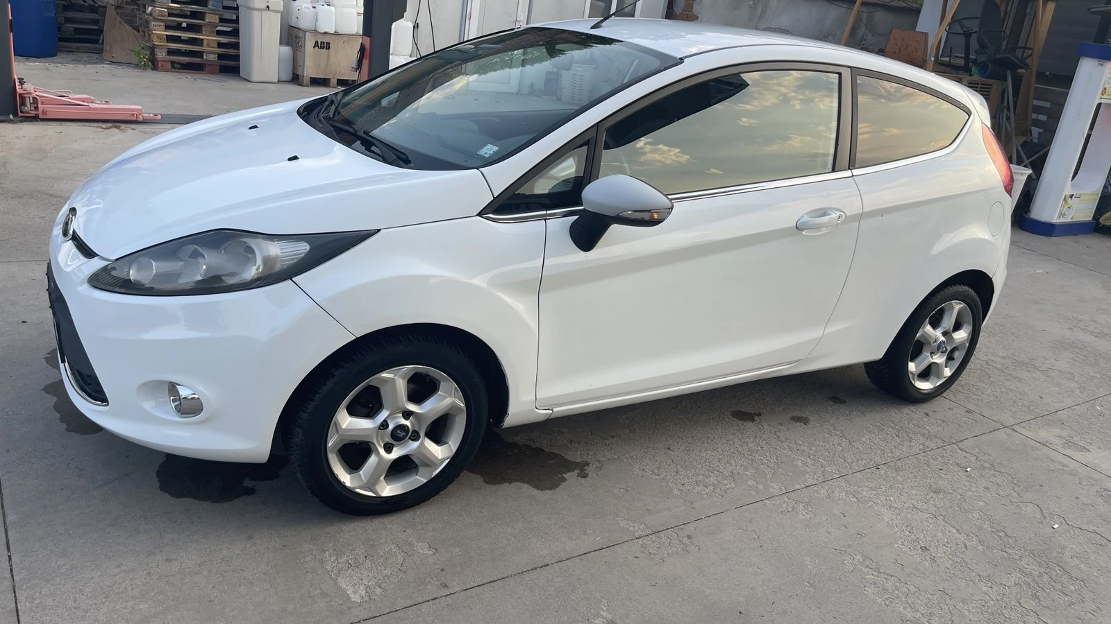 Ford Fiesta 1.4 TDCI, снимка 2 - Автомобили и джипове - 53841405