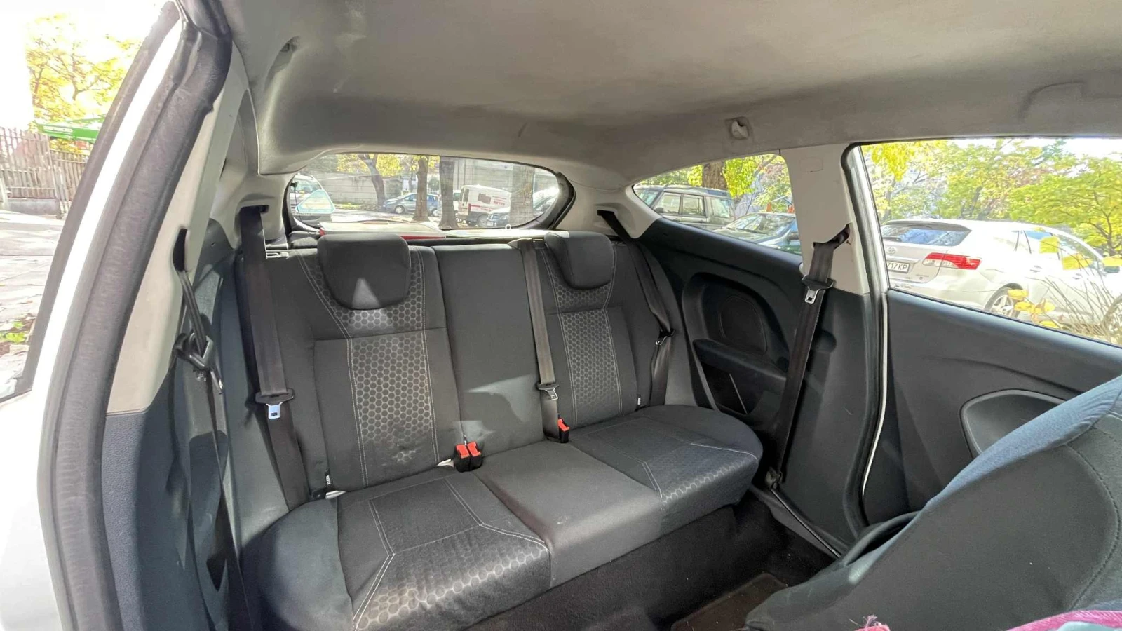 Ford Fiesta 1.4 TDCI, снимка 11 - Автомобили и джипове - 53841405