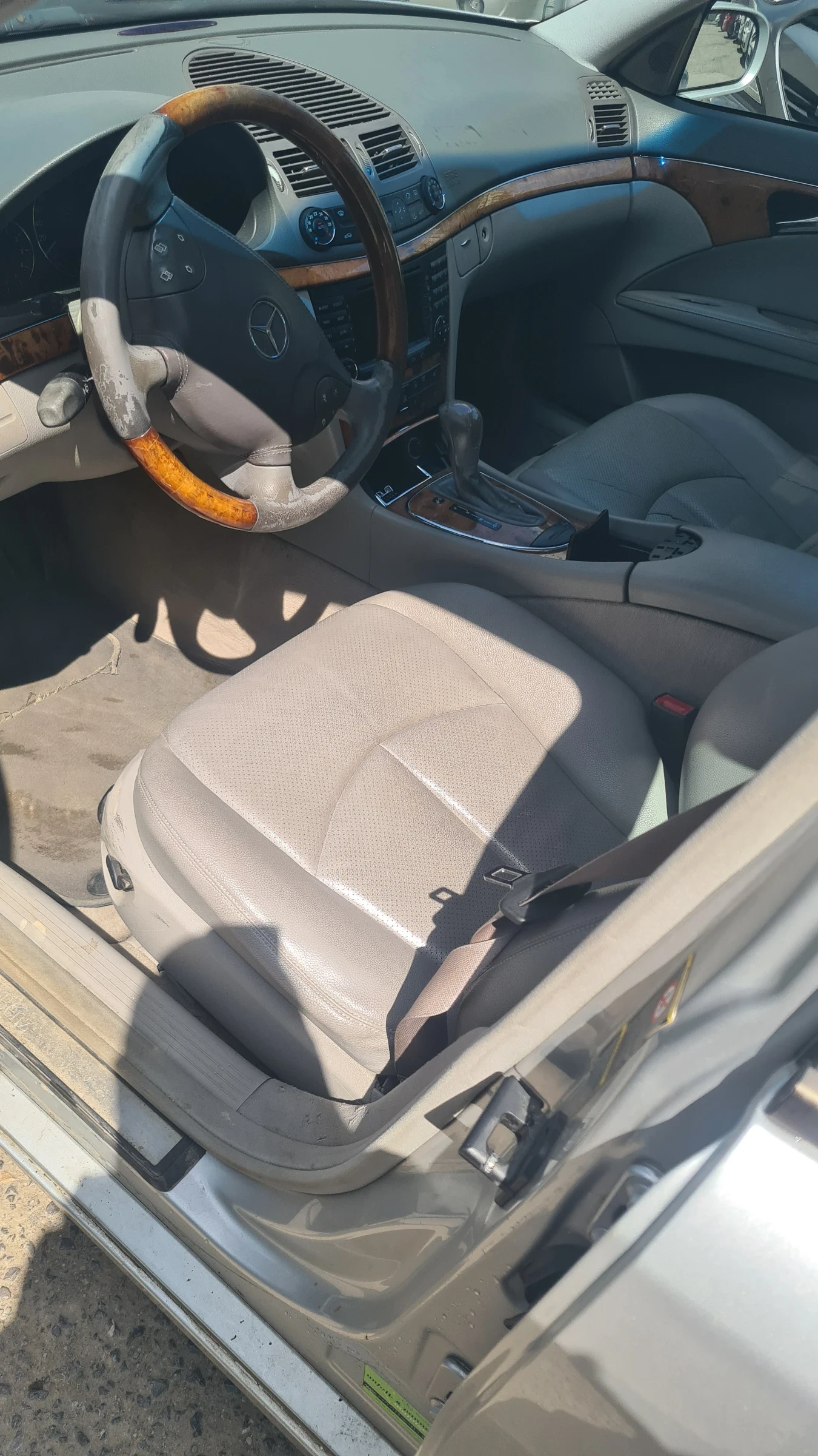 Mercedes-Benz E 270, снимка 6 - Автомобили и джипове - 54173060