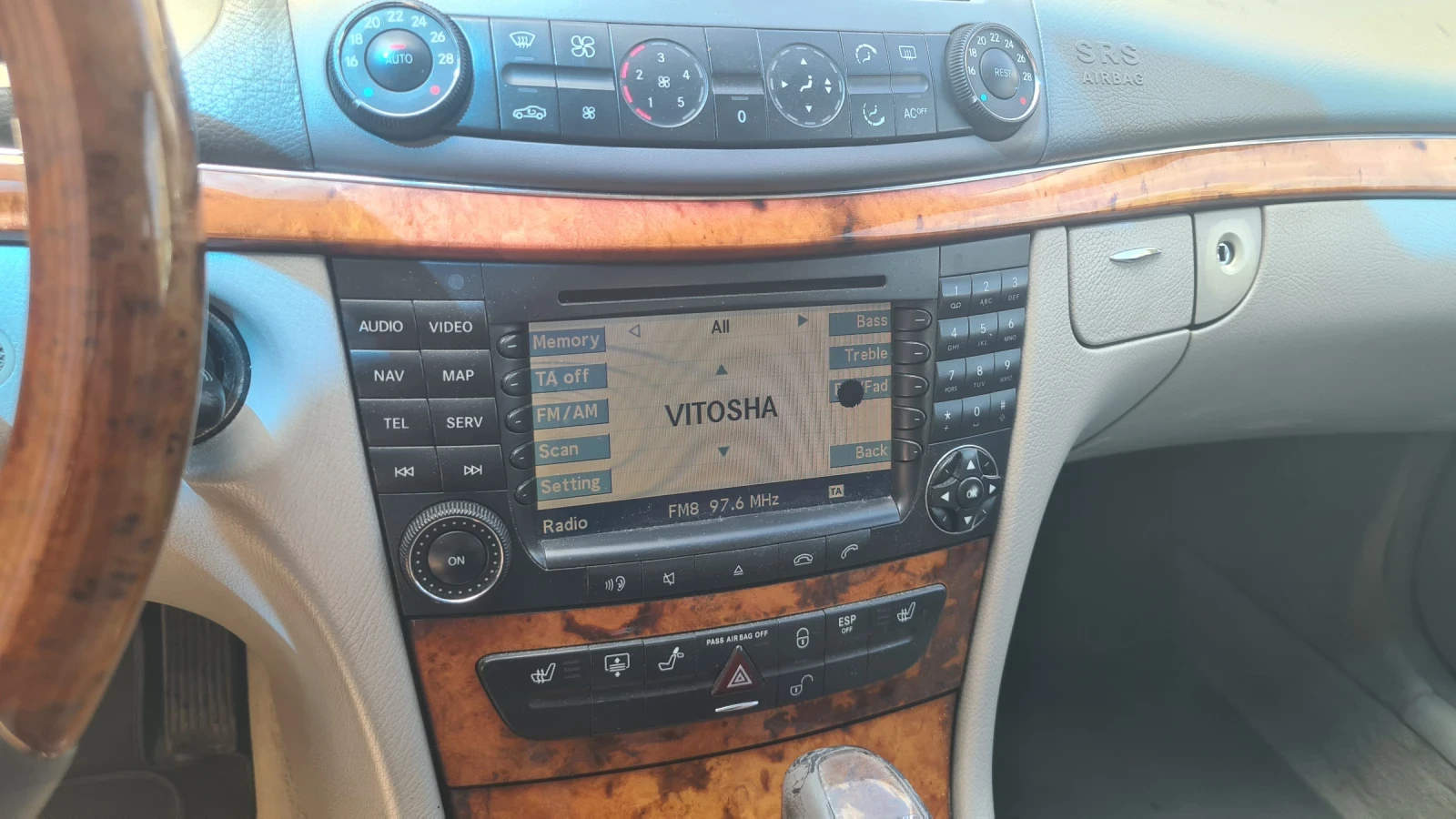 Mercedes-Benz E 270, снимка 7 - Автомобили и джипове - 54173060