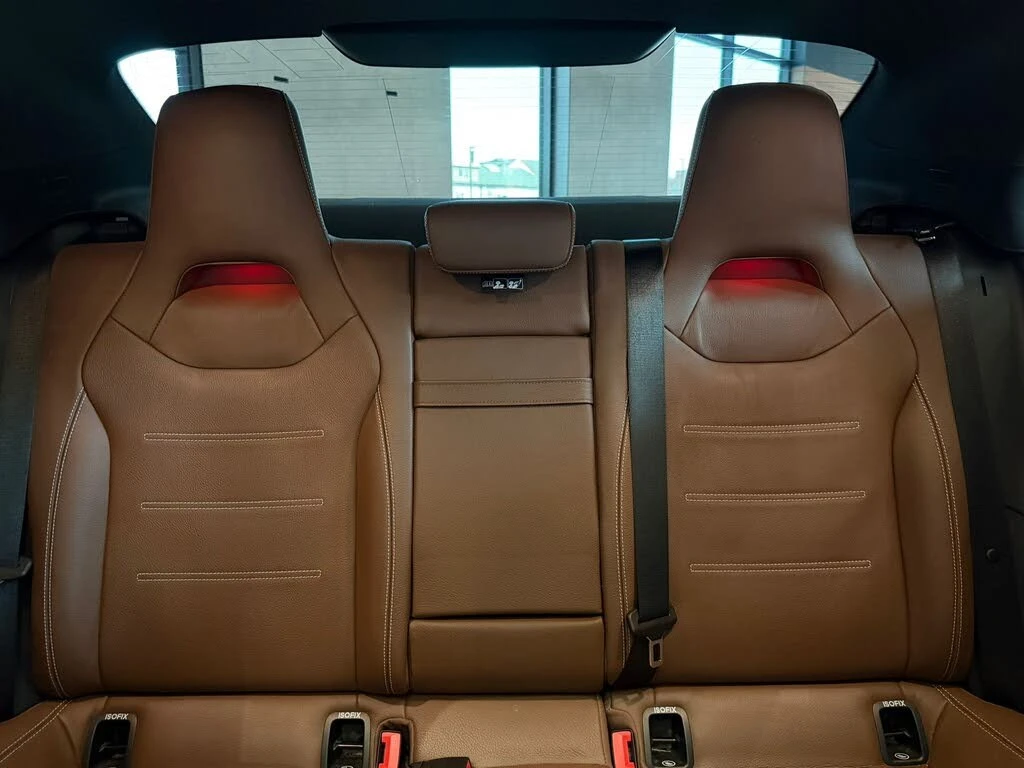 Mercedes-Benz CLA 45 AMG 4MATIC+ * Limited color* AвтоКредит * (ЦЕНА ДО БГ), снимка 12 - Автомобили и джипове - 54542311